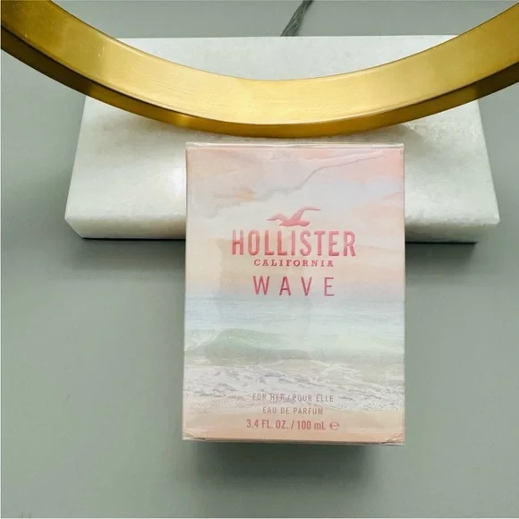 NEW Hollister Wave by Hollister Eau De Parfum Spray 3.4 oz - Picture 2 of 3